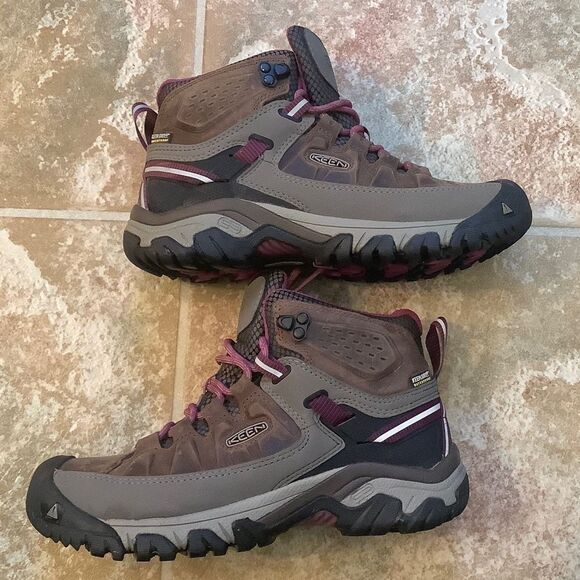 Keen women’s Targhee 3 Mid height waterproof hiking boot size 6 - Picture 5 of 16